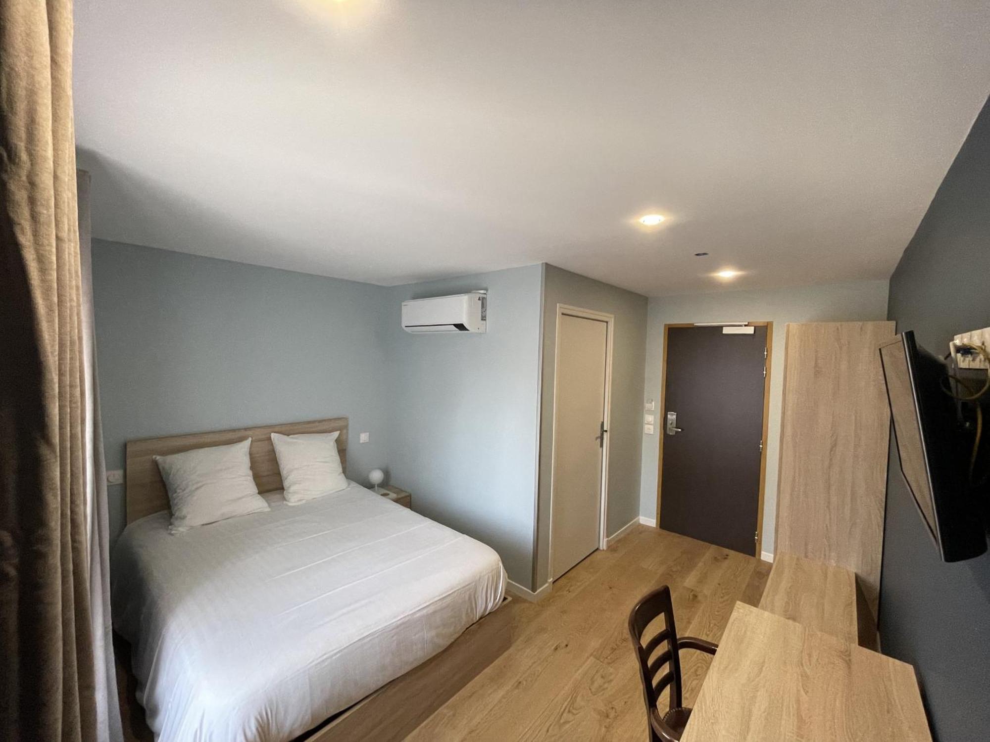 Le Celtic Hotel Le Thillay Bilik gambar